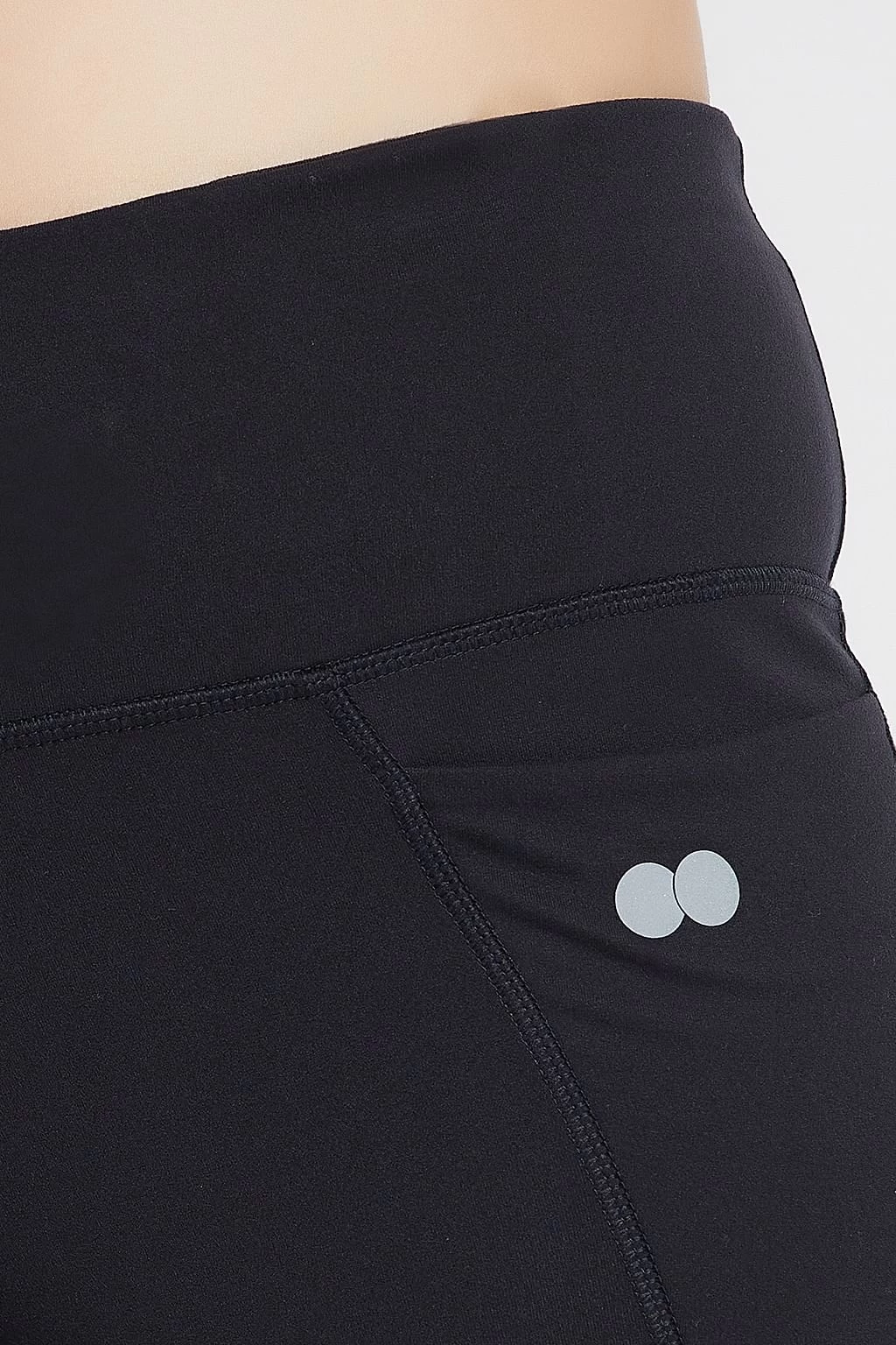 High Rise 3-Pocket Active Tights In Black - Image 6