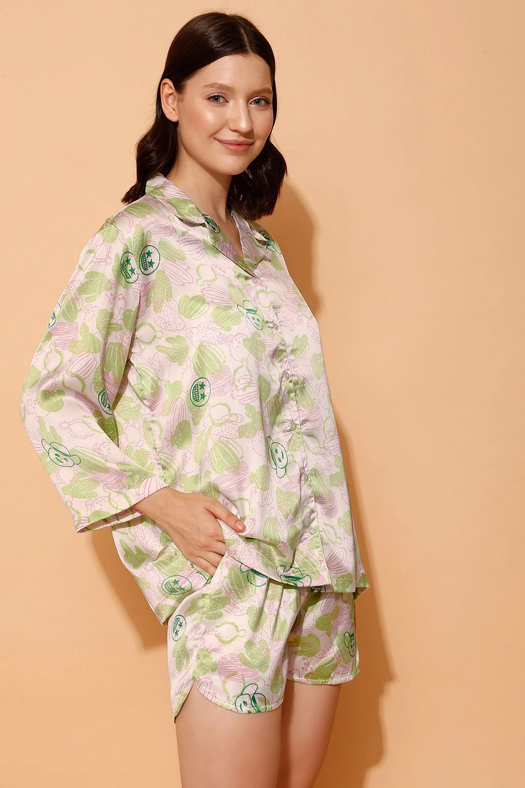 Cactus & Emoji Print 3 Piece Nightwear Set In White - Satin - Image 5