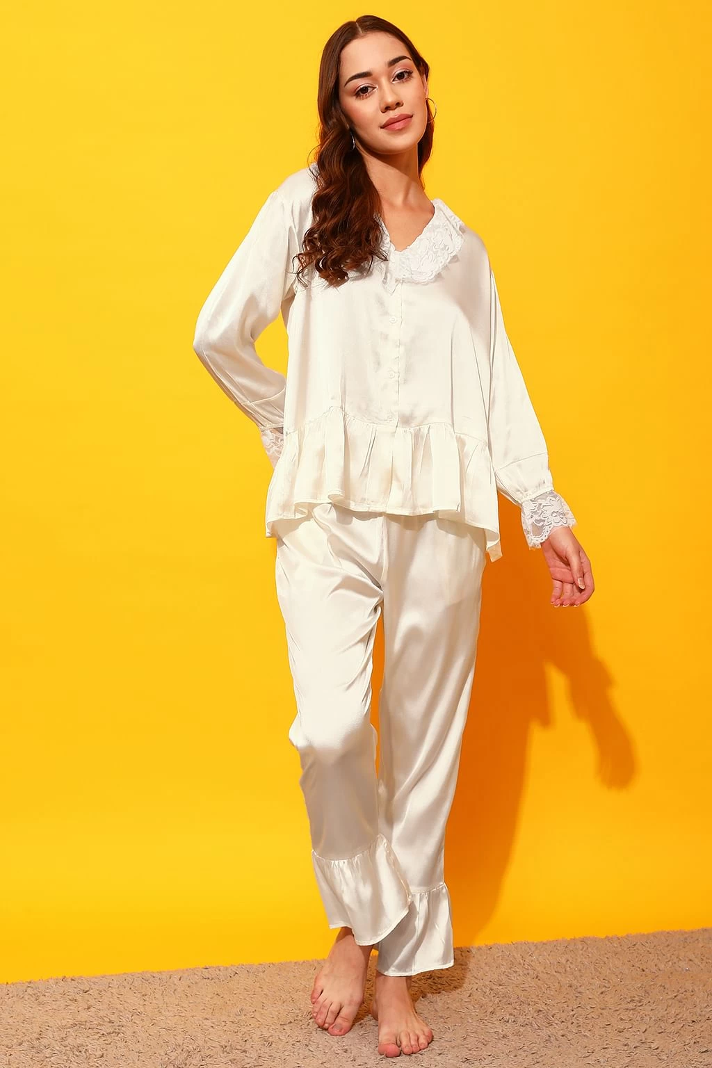 Chic Basic Button Down Top & Pyjama Set In White - Satin - Image 2