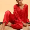 Chic Basic Top & Pyjama Set In Red - Satin