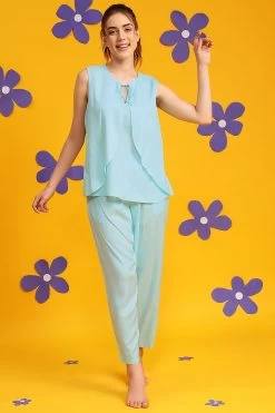 Chic Basic Top & Pyjama Set In Sky Blue - Rayon