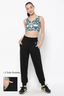 Comfort Fit High Rise Active Joggers In Black With Side Pockets