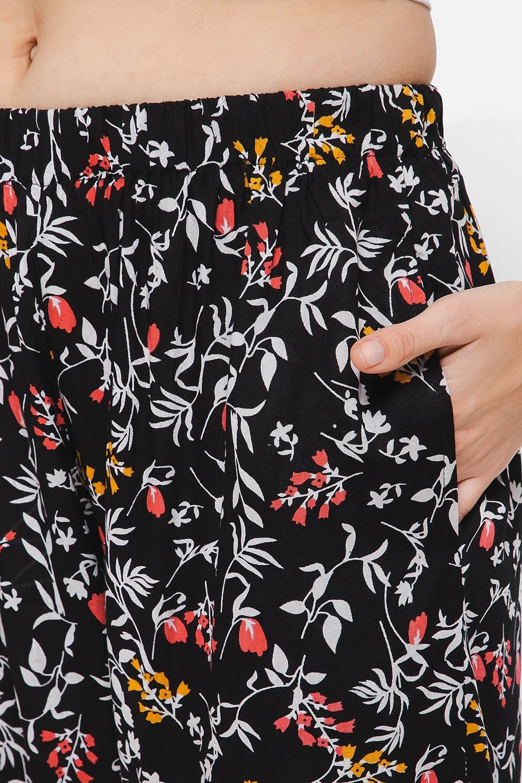 Pretty Florals Pyjama In Black - Rayon - Image 6