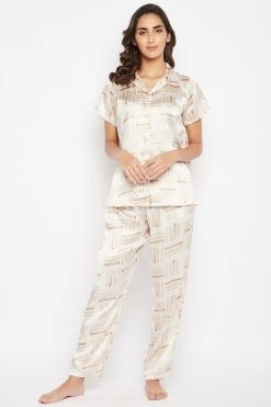 Print Me Pretty Button Down Shirt & Pyjama Set In White - Satin