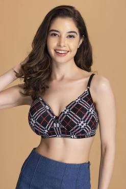 Padded Non-Wired Full Cup Checkered T-shirt Bra In Black