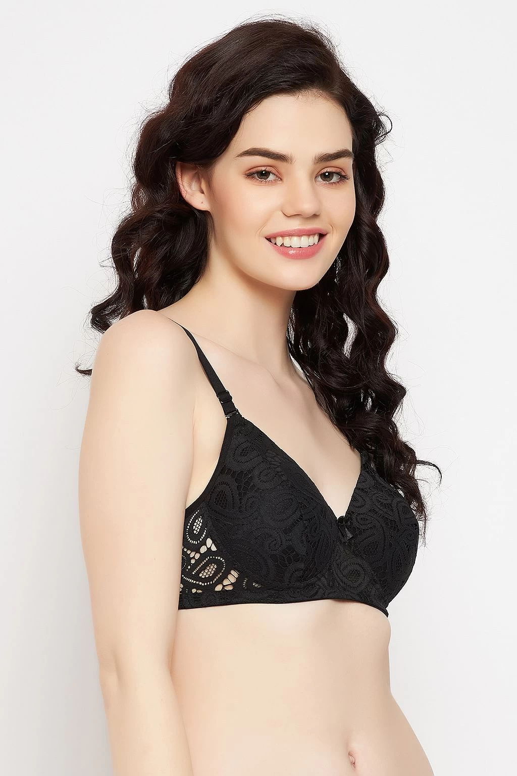 Padded Non-Wired Full Cup Multiway Bra In Black - Lace - Image 4