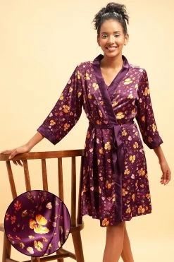 Pretty Florals Robe In Plum Colour - Satin