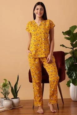 Pretty Florals Top & Pyjama Set In Yellow - Rayon